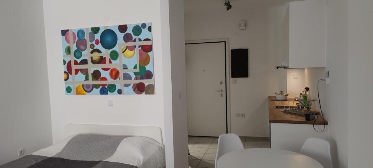 Studio Ena Néoi Epivátai Esterno foto